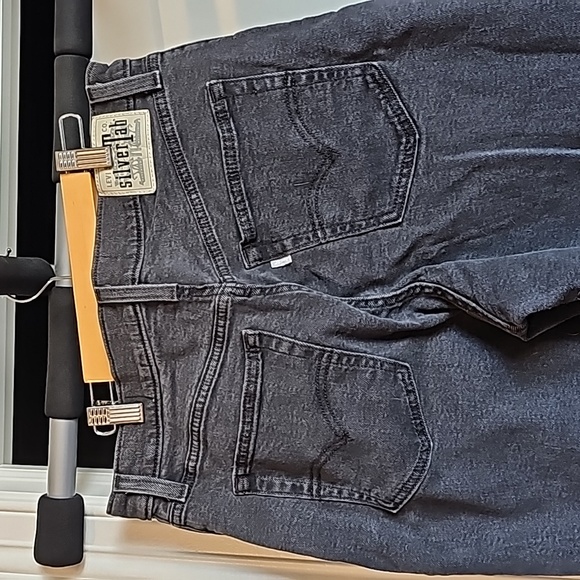 Silver Tab Levi mom jeans - Picture 4 of 8